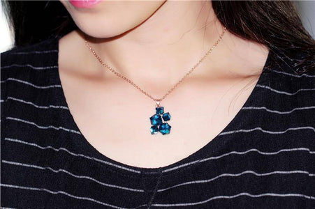 Special Fashion-forward Cubic Ladies Necklace